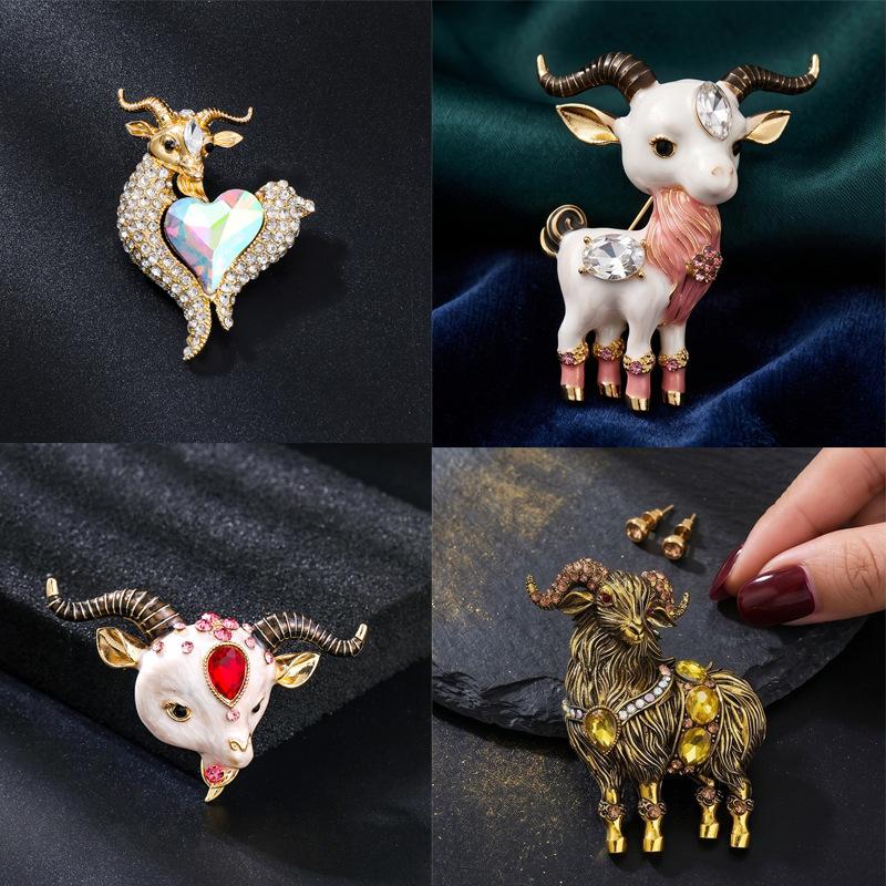 Unique Women'S Formal Wear - Broche unique en strass en forme