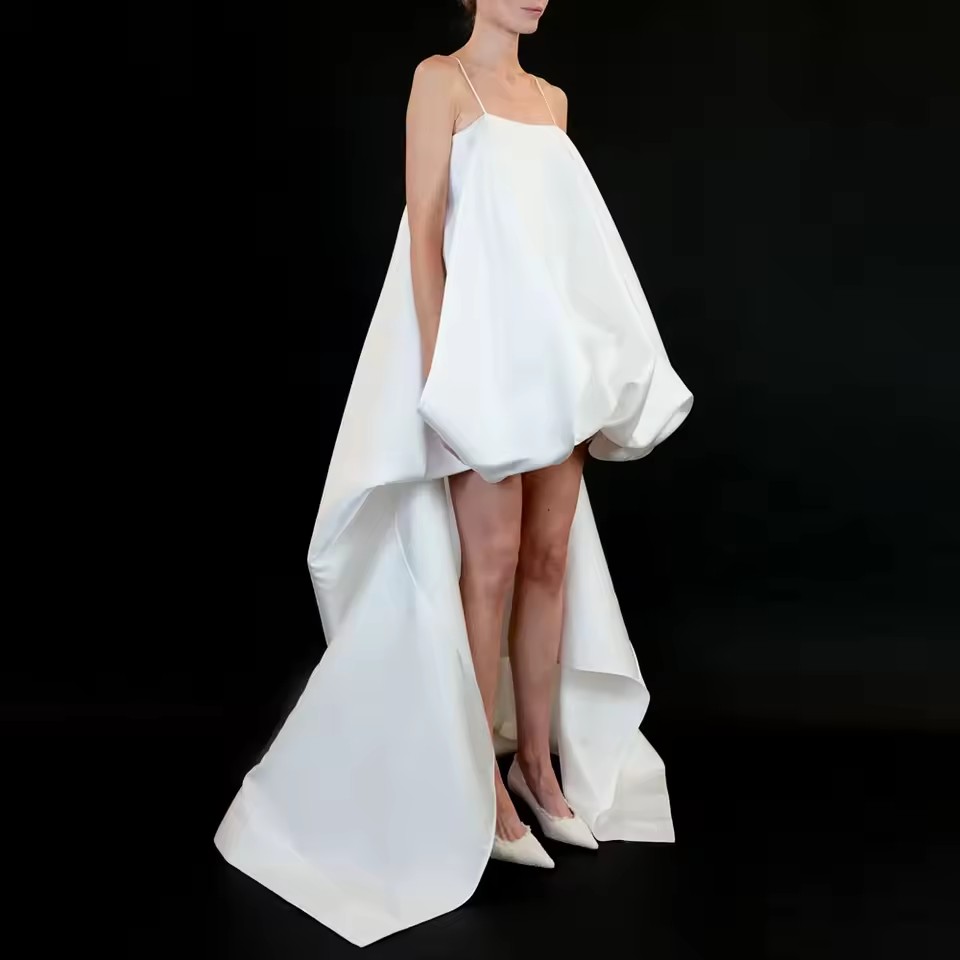 Unique Women'S Formal Wear - Robe longue asymétrique blanche au design