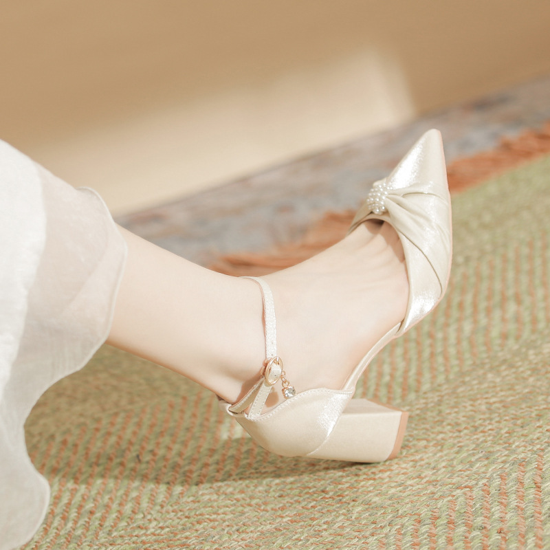 Chaussures à Talons Hauts Poin - Women'S Formal Wear To A Wedding avis et prix